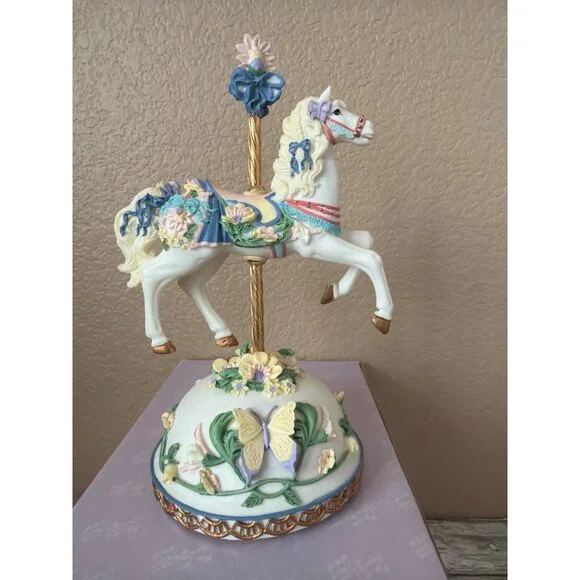 San Francisco Music Box Spring Horse Carousel Plays Younger Than Springtime NIB - Picture 12 of 17